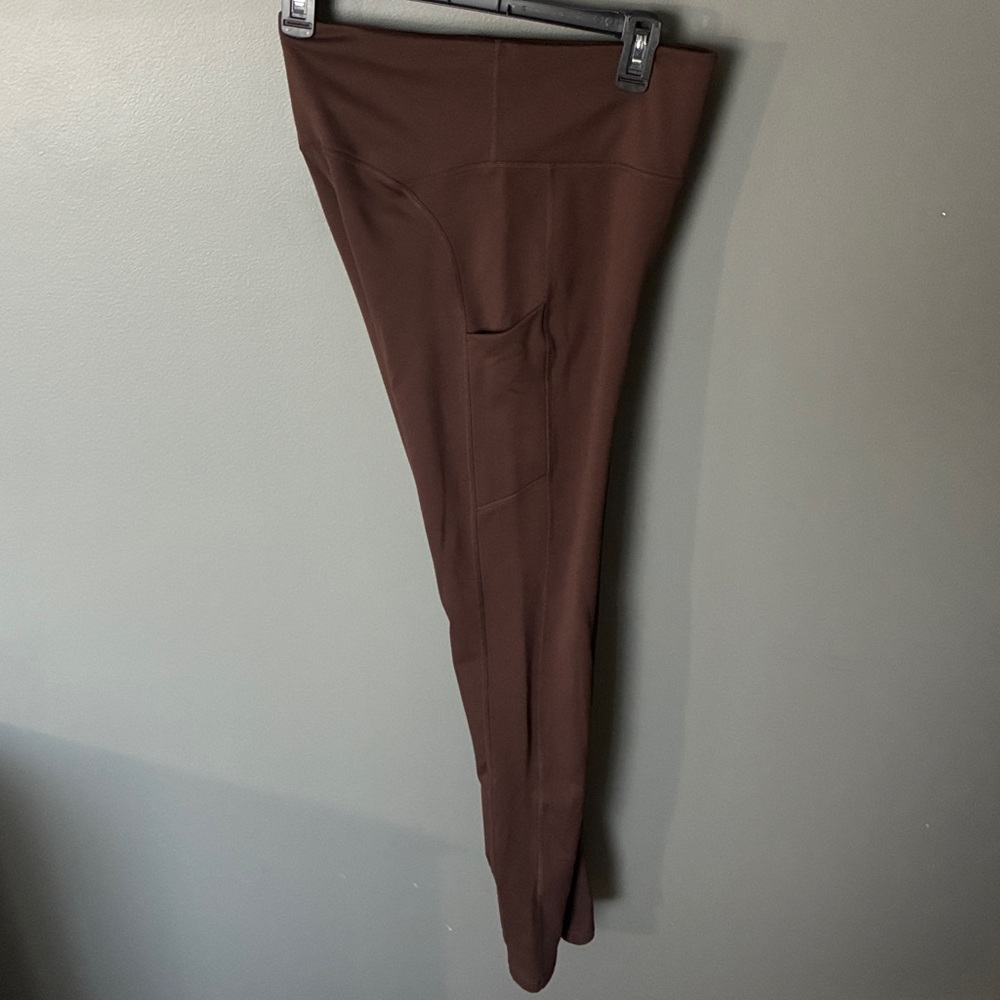 Fabletics Women's Brown fleece lined Leggings with pockets size medium - Picture 3 of 5